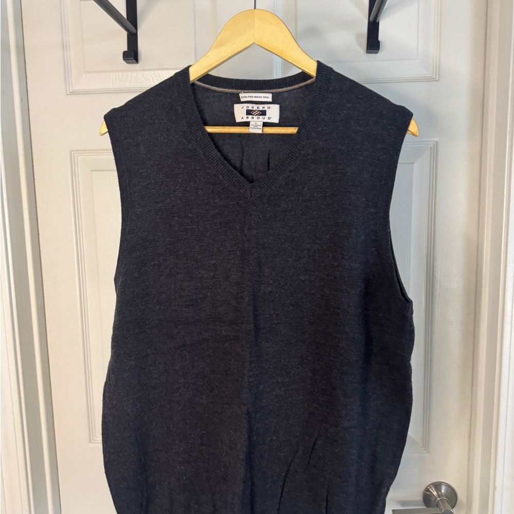 Joseph Abboud Extra Fine Merino Wool Dark Grey V-neck Sweater Vest